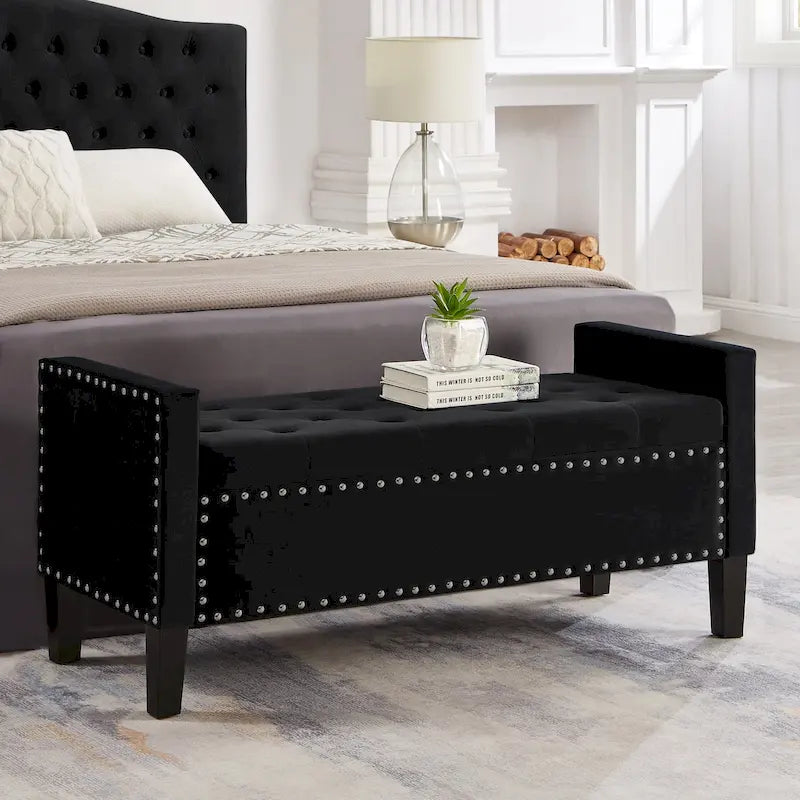 Banc de rangement capitonné avec garniture cloutée
