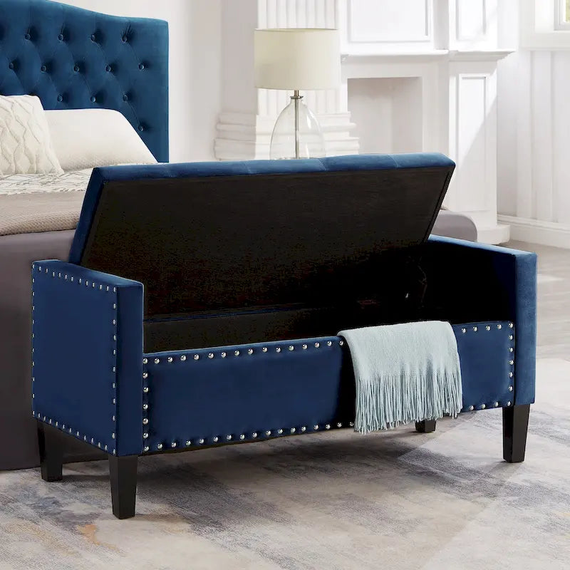 Banc de rangement capitonné avec garniture cloutée
