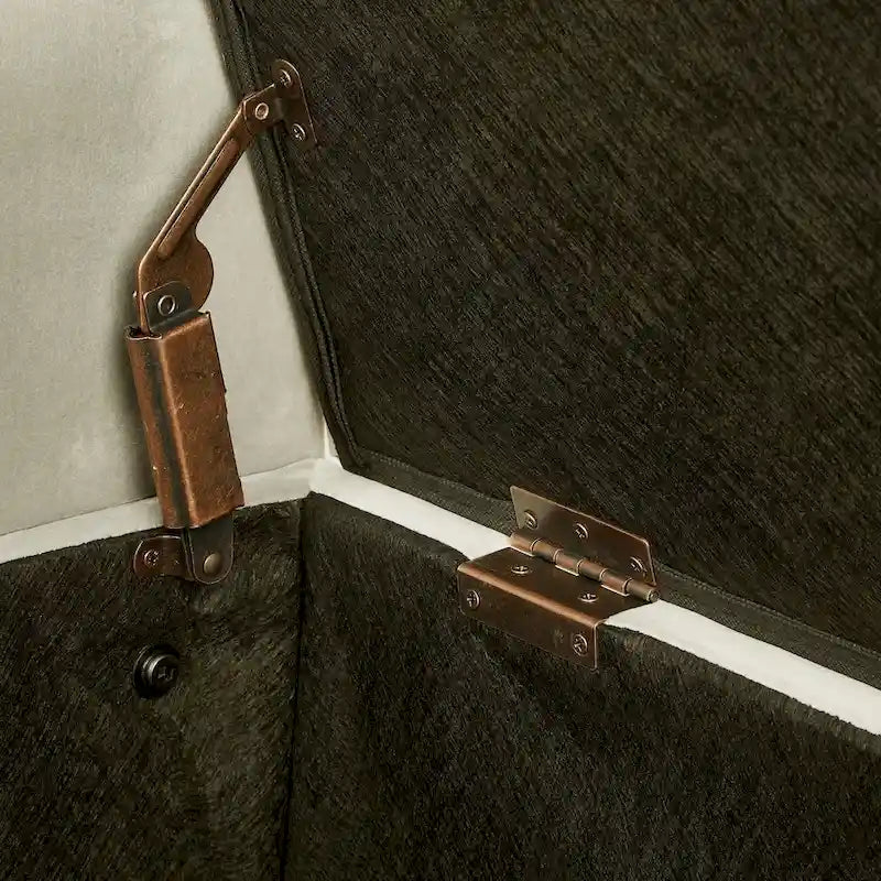 Banc de rangement capitonné avec garniture cloutée