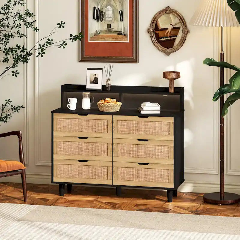 Armoire de rangement d'appoint 6 tiroirs en rotin avec lumières LED et prise de courant